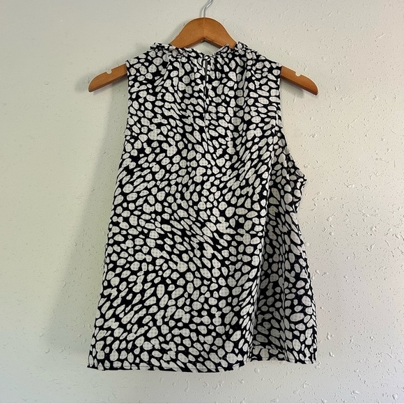 🦋 Who What Wear Black White Speckled Sleeveless High Neck Blouse Medium - Picture 4 of 6